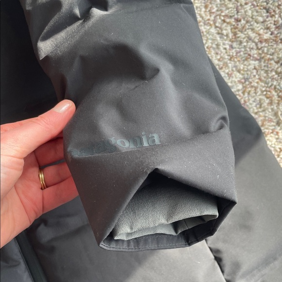 Patagonia Jackson Glacier Down Hooded Parka - Picture 3 of 12